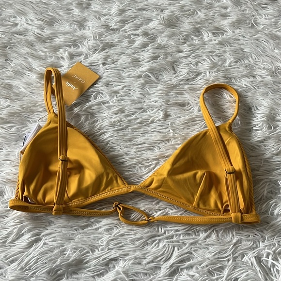 Andie womens The Gold Coast Ribbed bikini Top in Dune size Large - Picture 7 of 9